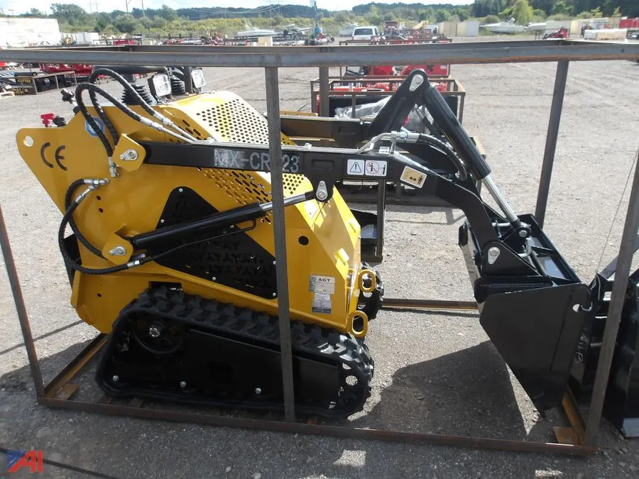 AGT Compact Track Loader MX-CRT23