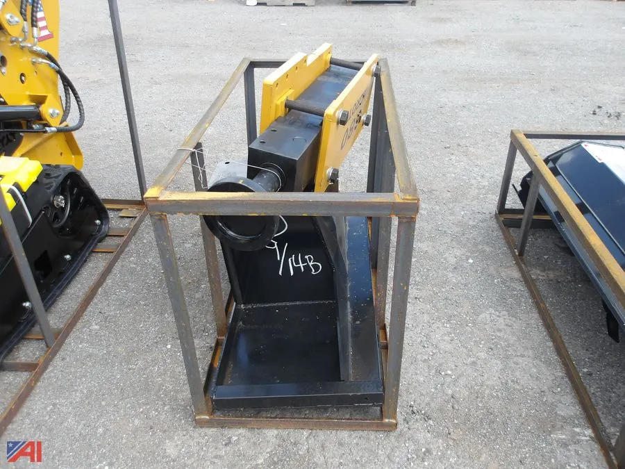 AGT Skid Steer Breaker PD680-PZ