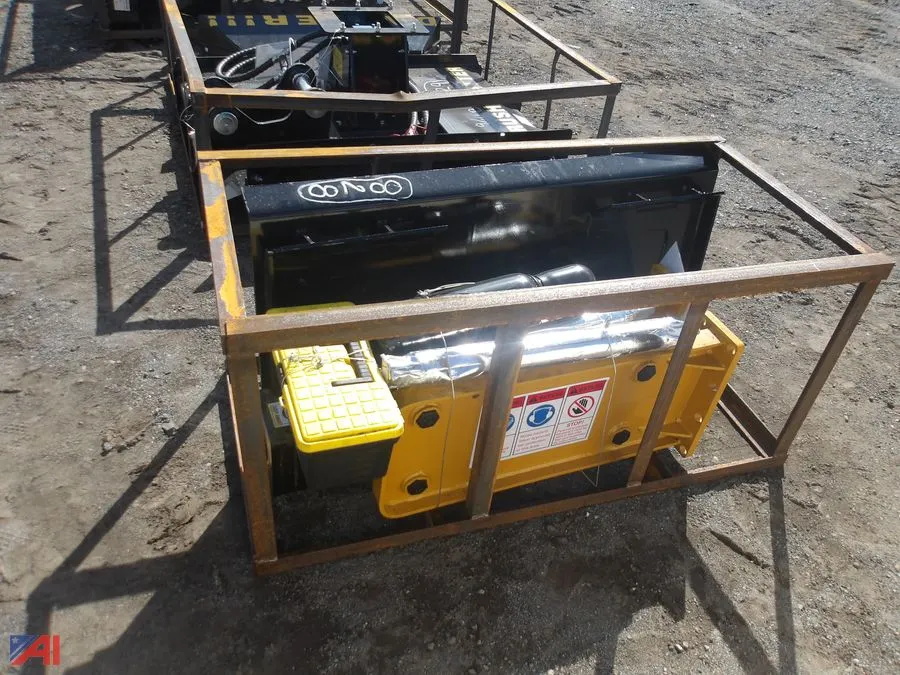 AGT Skid Steer Breaker SSHH680