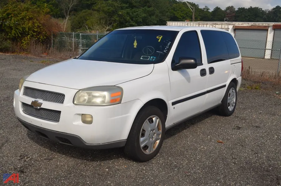 2008 Chevrolet Uplander Mini-Van
