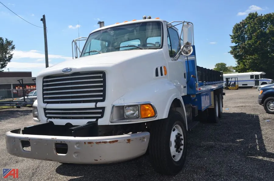 2000 Sterling LT8500 Series Flatbed Truck