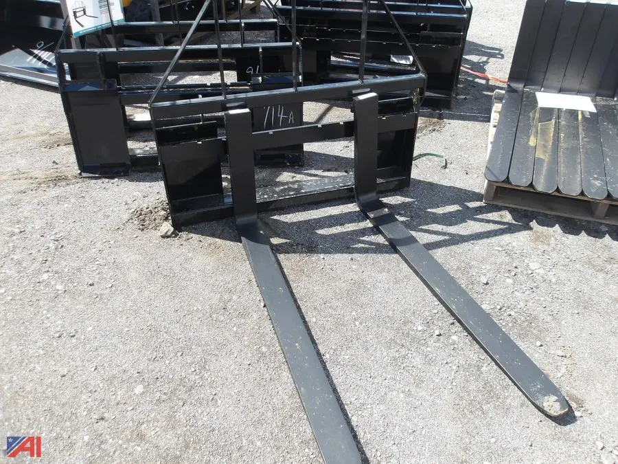 (1 Set) Skid Steer Forks