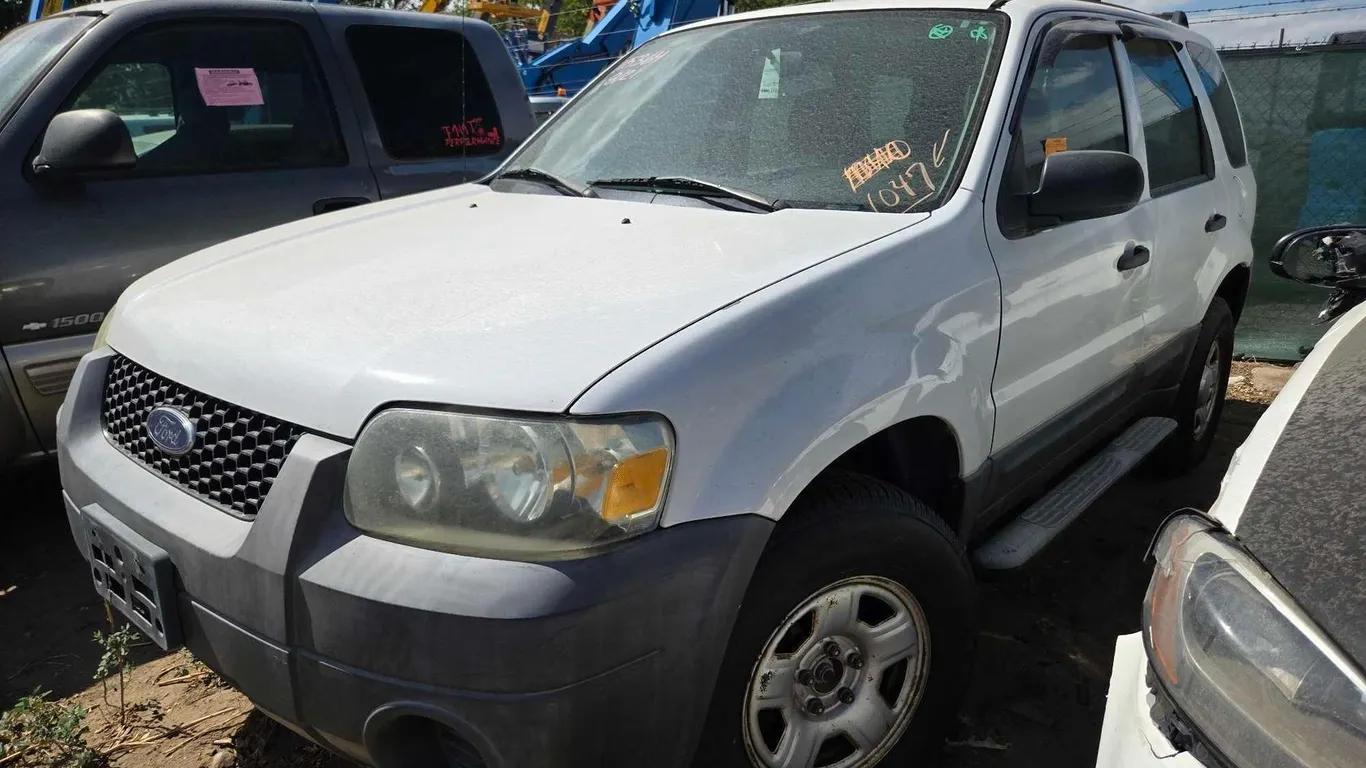 2006 Ford Escape XLS, 1FMYU02Z96KC81047