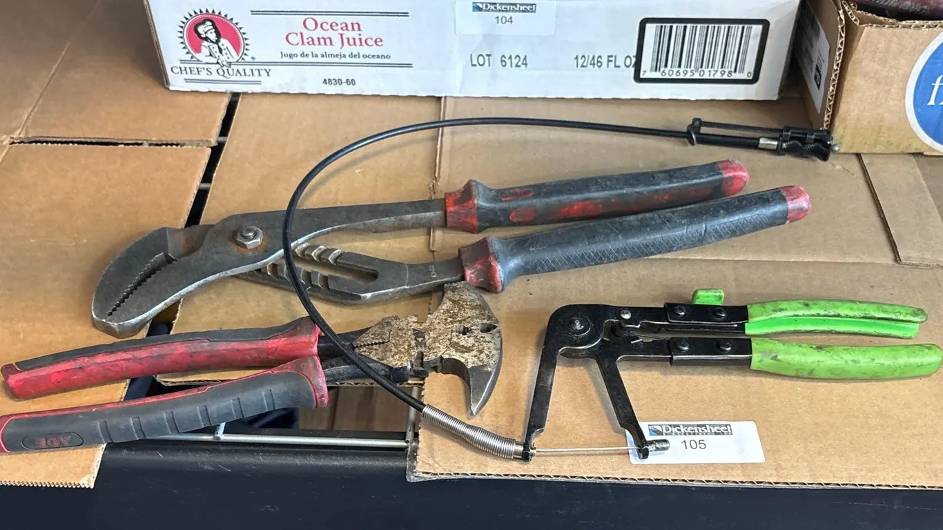 AUTOMOTIVE AND SPECIALTY PLIERS