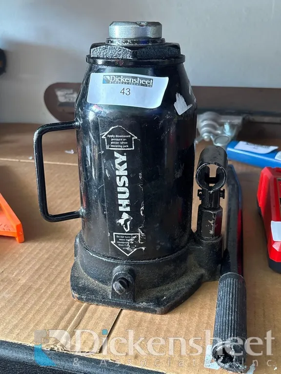 HUSKY HYDRAULIC BOTTLE CAR JACK