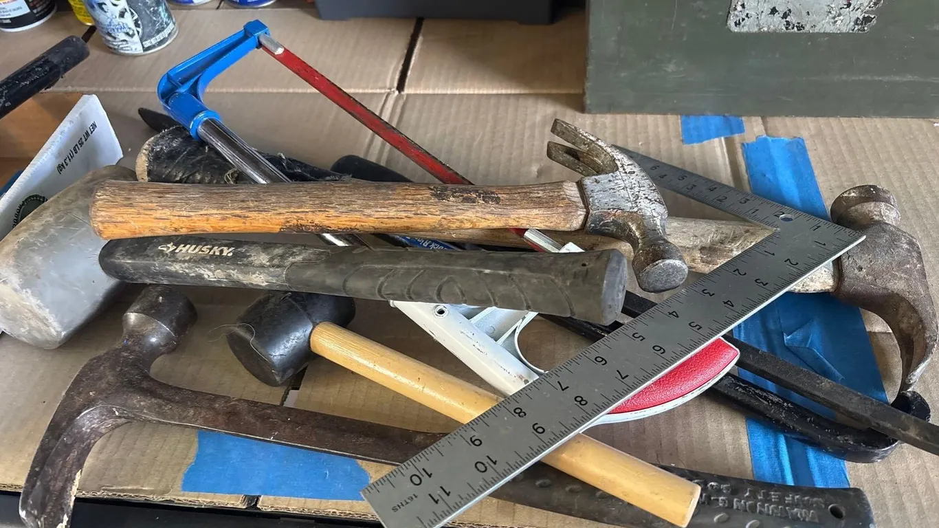 HAMMERS AND SAW LOT