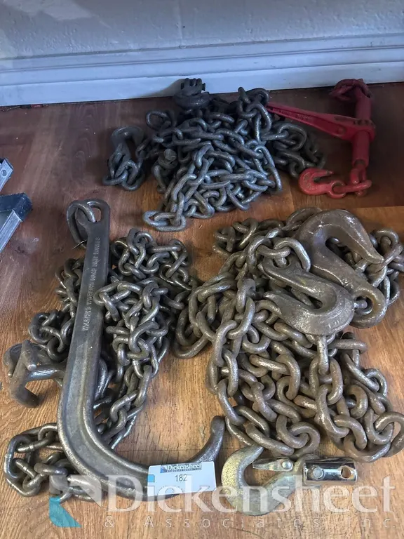 TOW CHAINS LOT