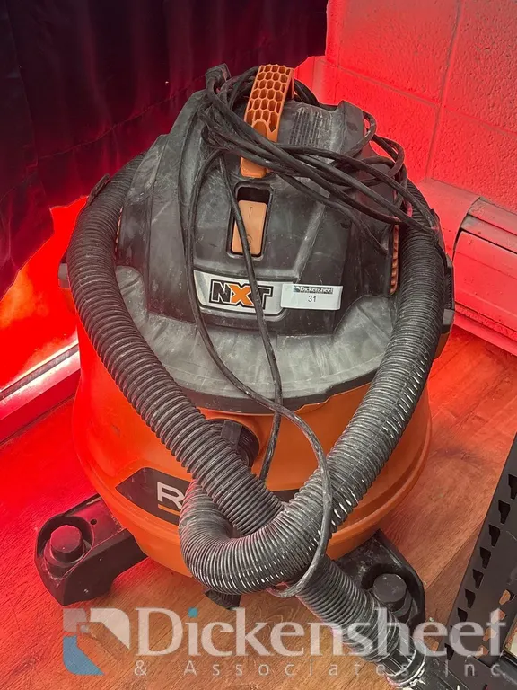 RIDGID SHOP VACUUM