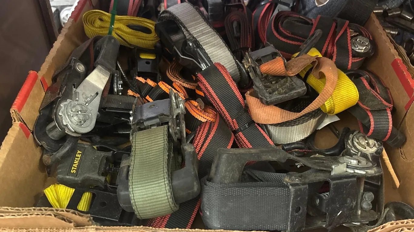 RATCHET STRAPS LOT