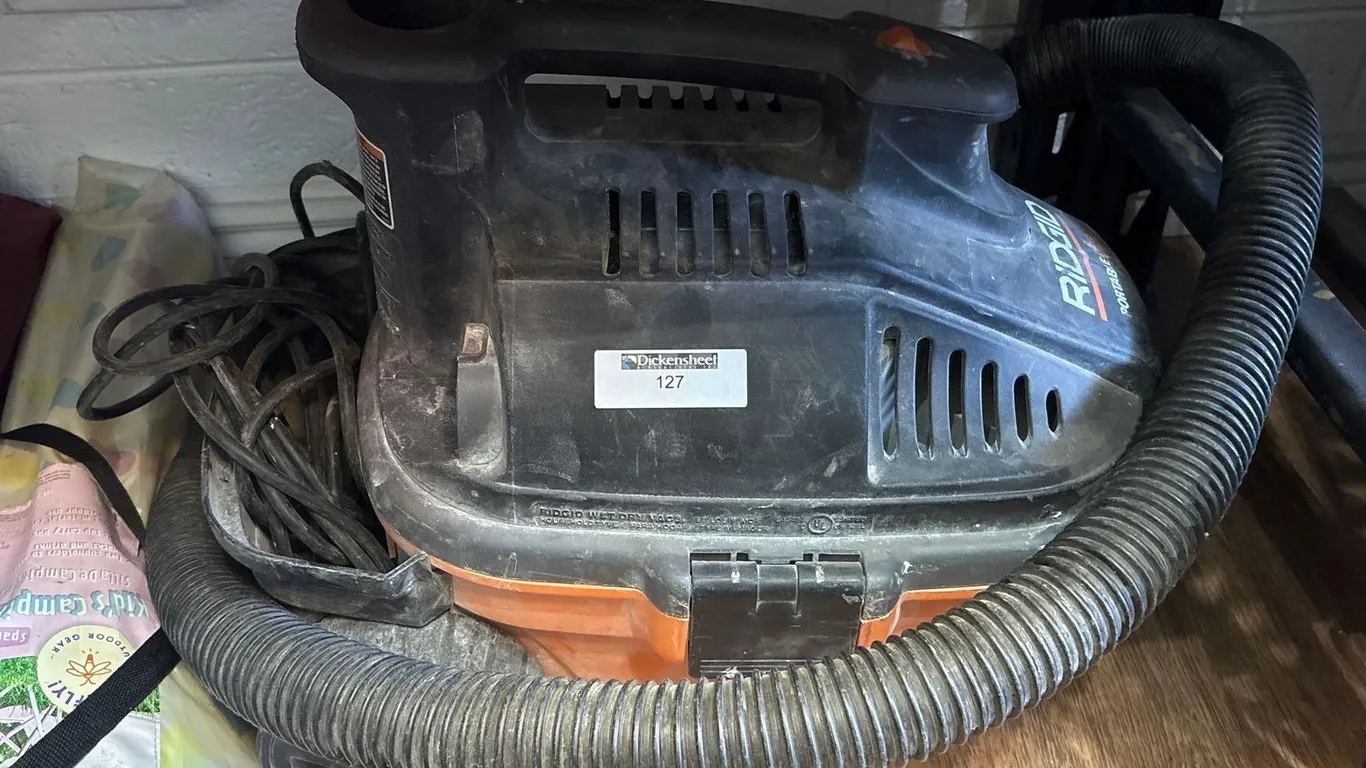 RIDGID PORTABLE SHOP VACUUM