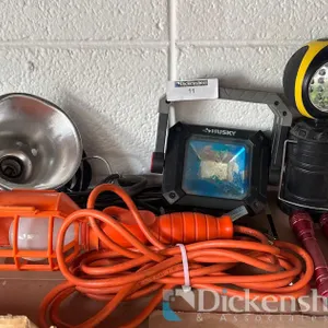 LIGHTS AND FLASHLIGHTS LOT