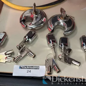 VENDING AND STORAGE CYLINDER LOCK SET WITH KEYS