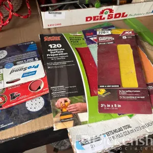 SANDPAPER SHEETS AND SANDING DISCS LOT