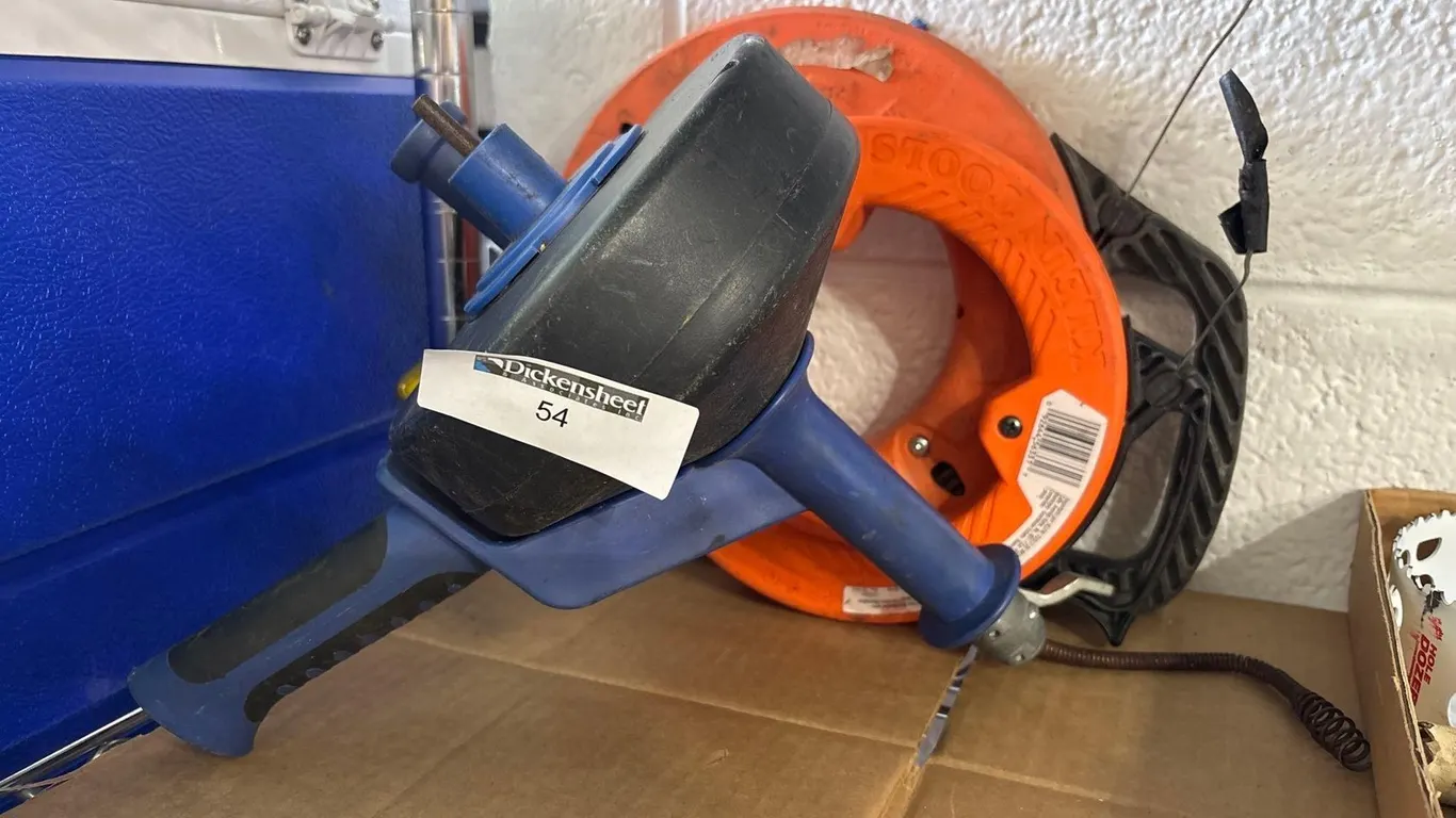 COBRA PISTOL GRIP DRAIN AUGER AND (2) KLEIN FISH TAPE REELS