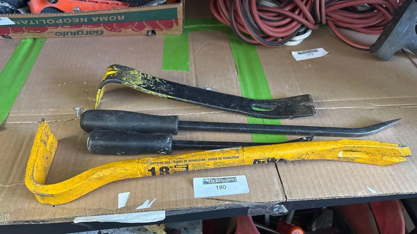 PRY BARS AND CROWBAR