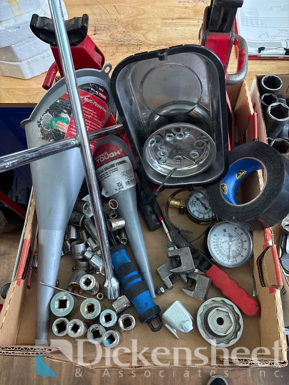 JACK STANDS, FUNNELS, SOCKETS, PRESSURE GAUGES