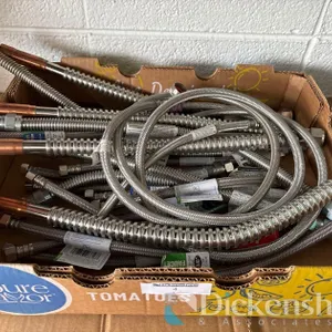 STAINLESS STEEL FLEXIBLE CONNECTORS/ APPLIANCE SUPPLY LINES