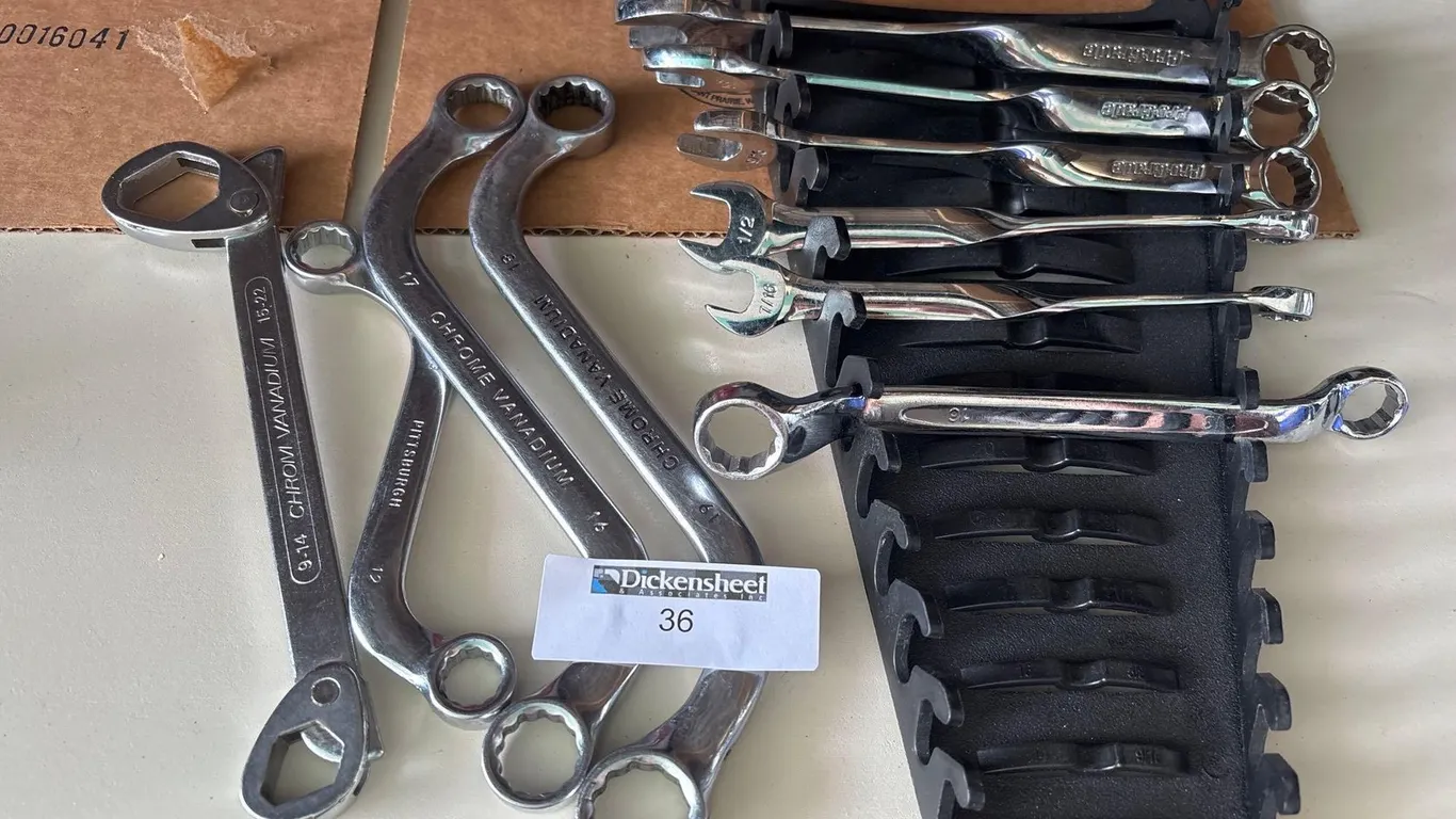 VARIOUS WRENCH LOT