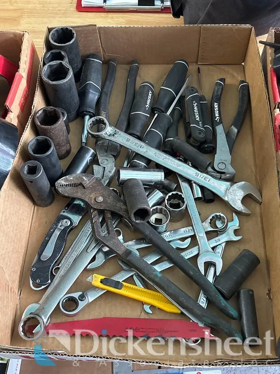 WRENCHES, SOCKETS AND CUTTERS LOT