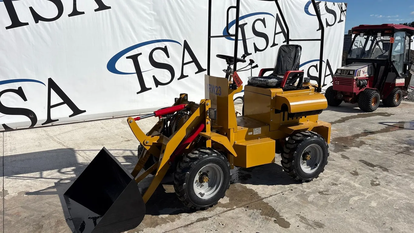 AGT Mini Articulated Loader