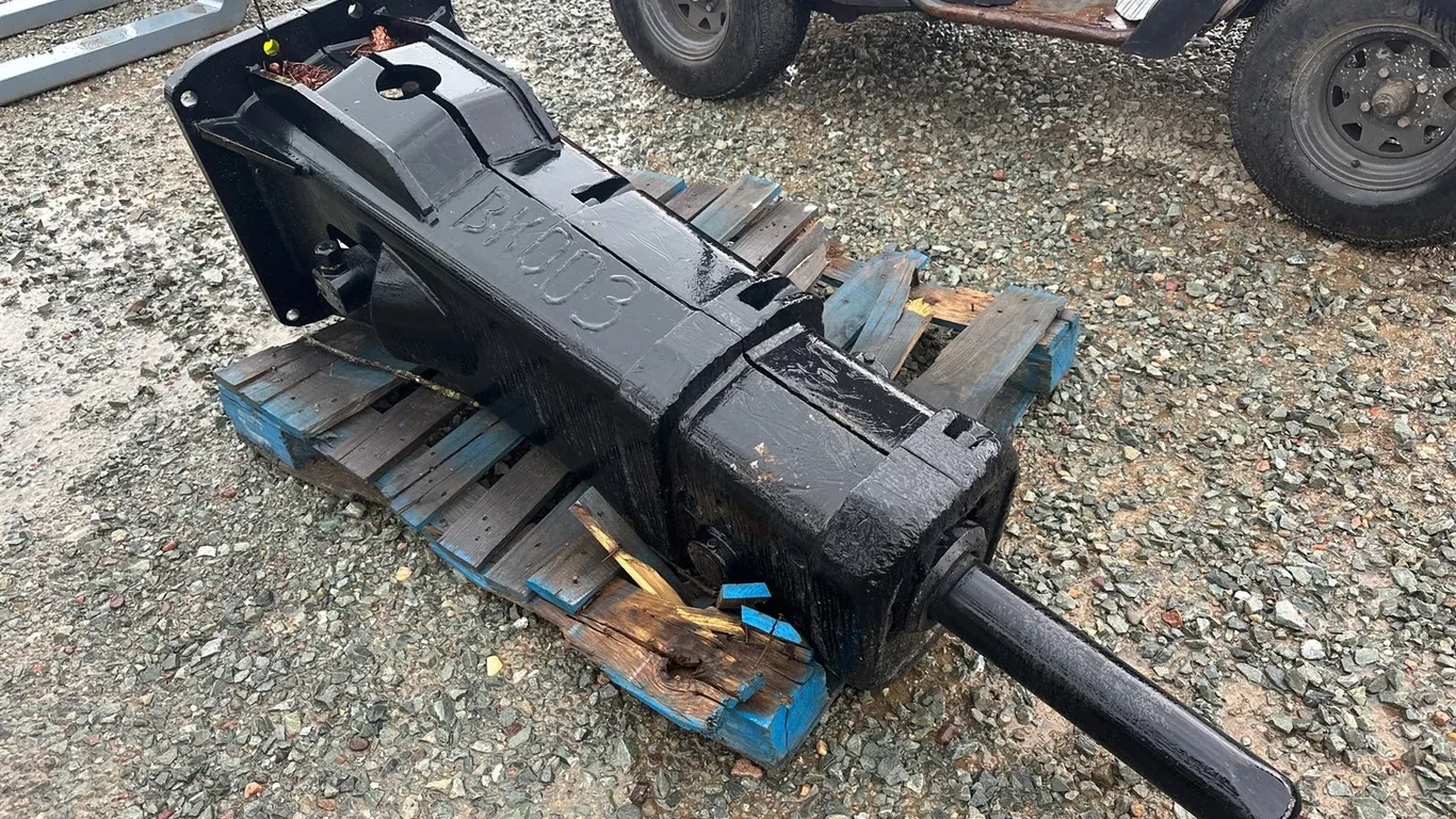 Excavator Hydraulic Hammer Attachment