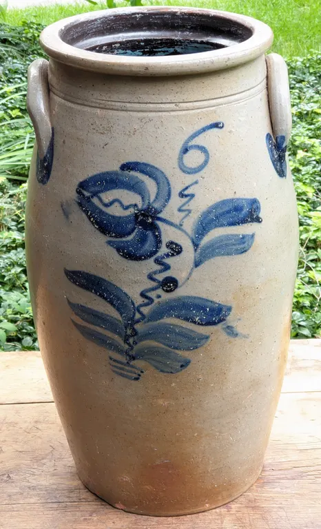 6 GAL SALT GLAZE COBALT BLUE DECORATED BUTTER CHURN CROCK (MEADE - OHIO)