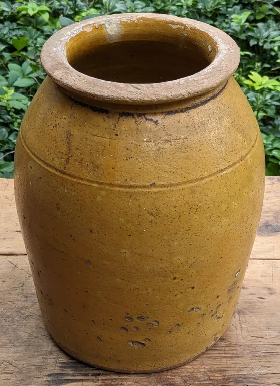 1 GAL SALT GLAZE STORAGE CROCK (WHITEWATER WISCONSIN)