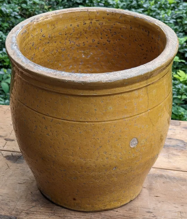 1 GAL SALT GLAZE STONEWARE CROCK POT (WHITEWATER WISCONSIN)
