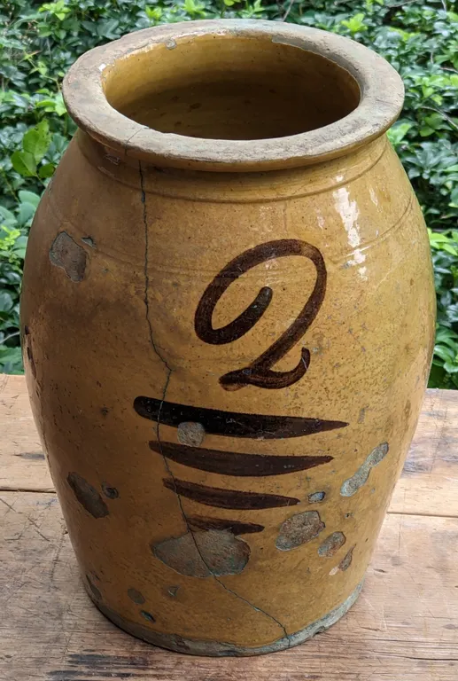2 GAL SALT GLAZE ALBANY DECORATED STORAGE CROCK (BARABOO OR WHITEWATER WISCONSIN)