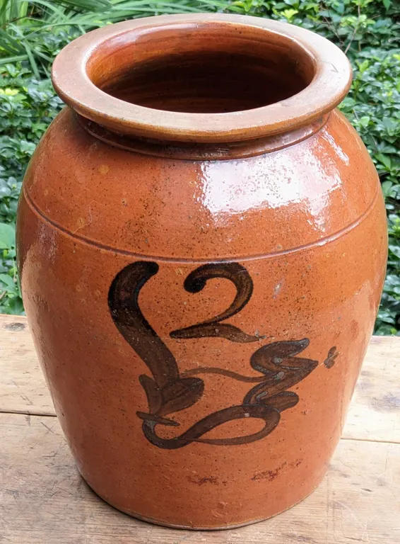 2 GAL SALT GLAZE ALBANY DECORATED STORAGE CROCK (WHITEWATER)