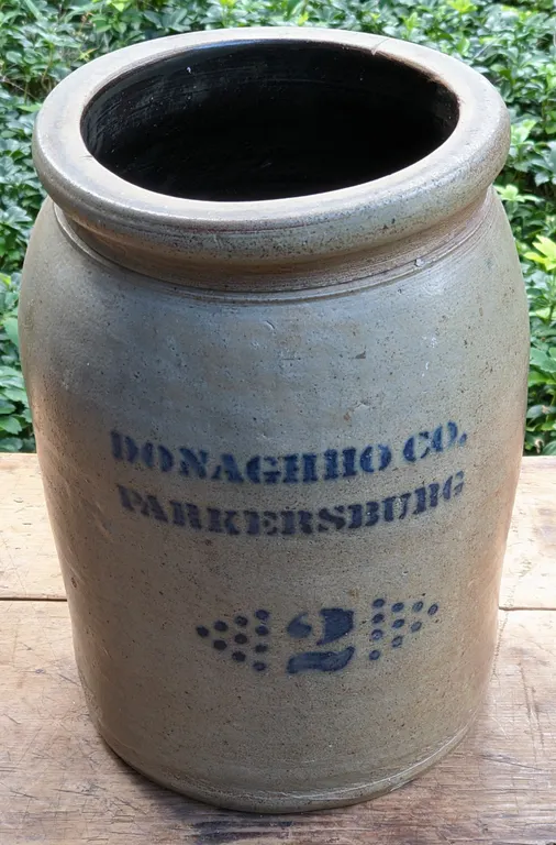 2 GAL SALT GLAZE STENCILED STORAGE JAR CROCK DONAGHHO CO PARKERSBURG