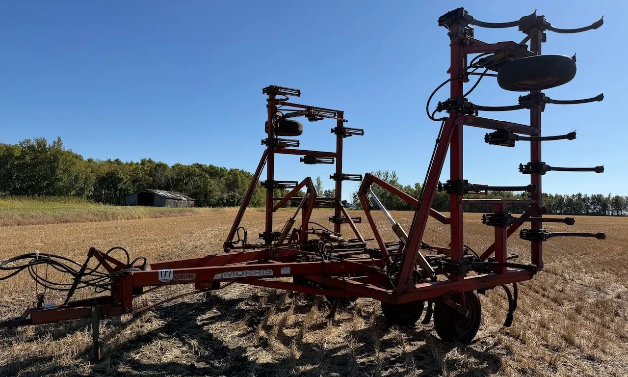 36' Morris Magnum Deep Tiller