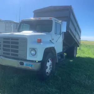 1986 International S1600 Truck