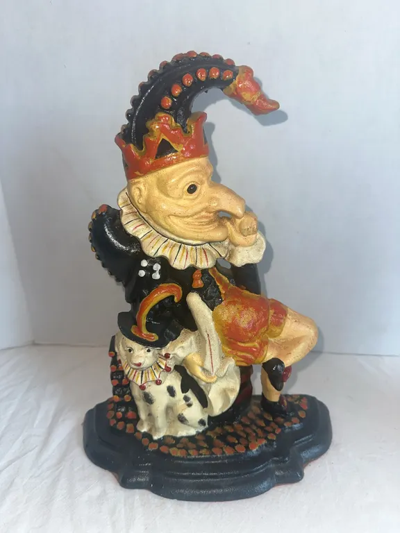 Cast-iron doorstop Punch and his dog Toby (Punch and Judy!)