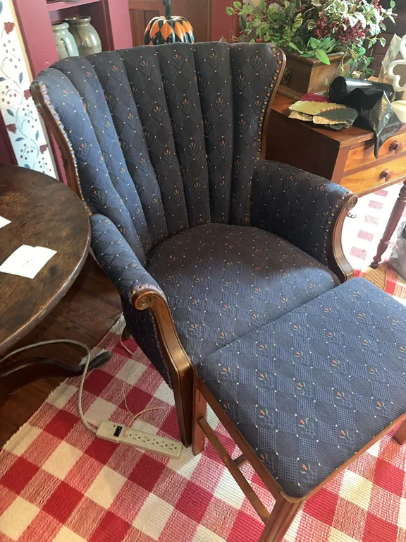 Beautiful country style chair with ottoman – nailhead trim