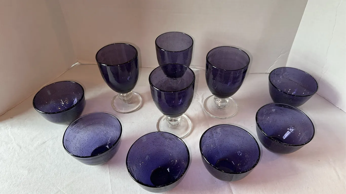 Purple bubble / seeded glass
