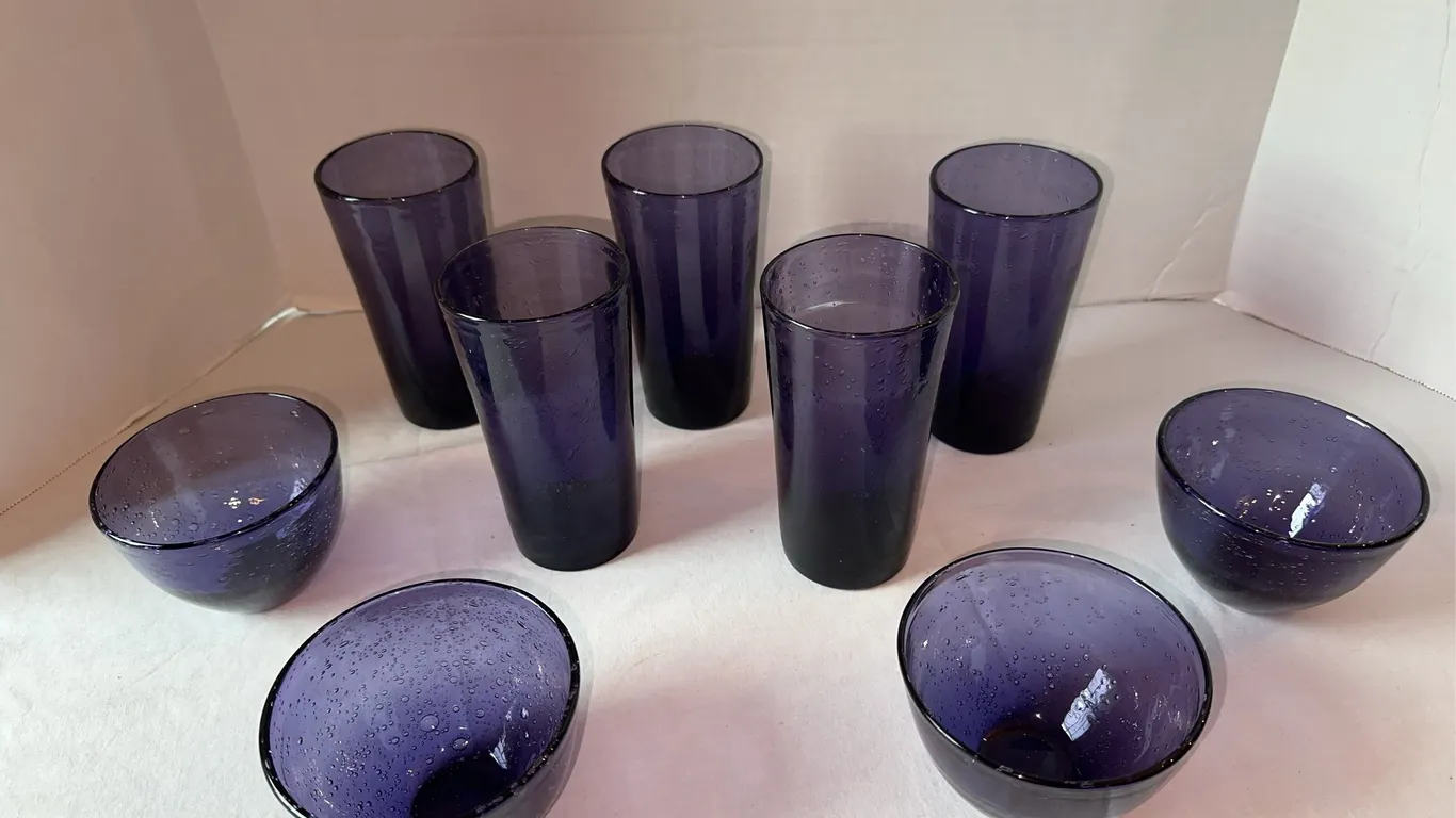 Purple bubble / seeded glass