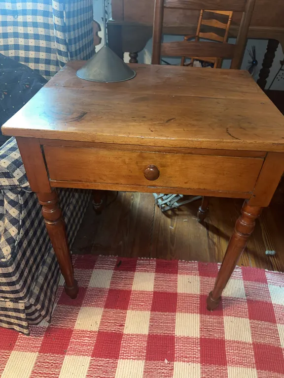 Antique primitive side/end table
