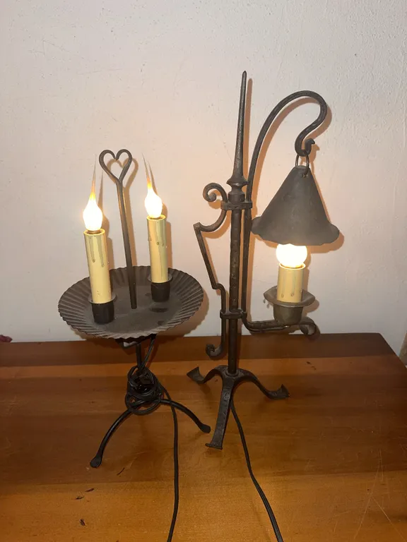 Primitive lamps