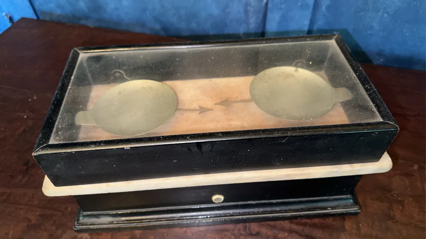 Antique scale