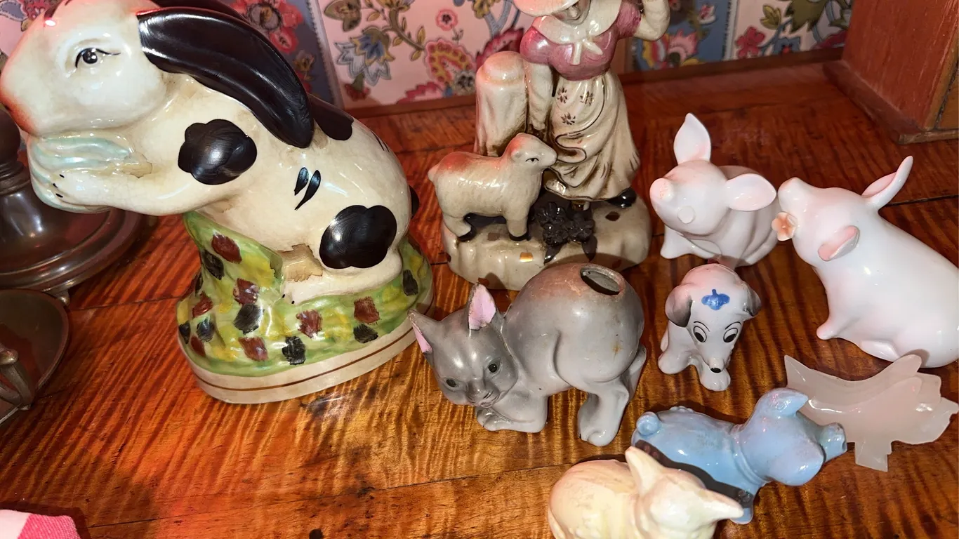 Animal figurines – vintage, etc.