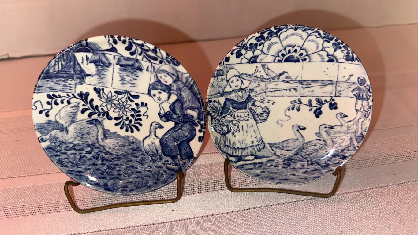 Rare DELFT plates-antique