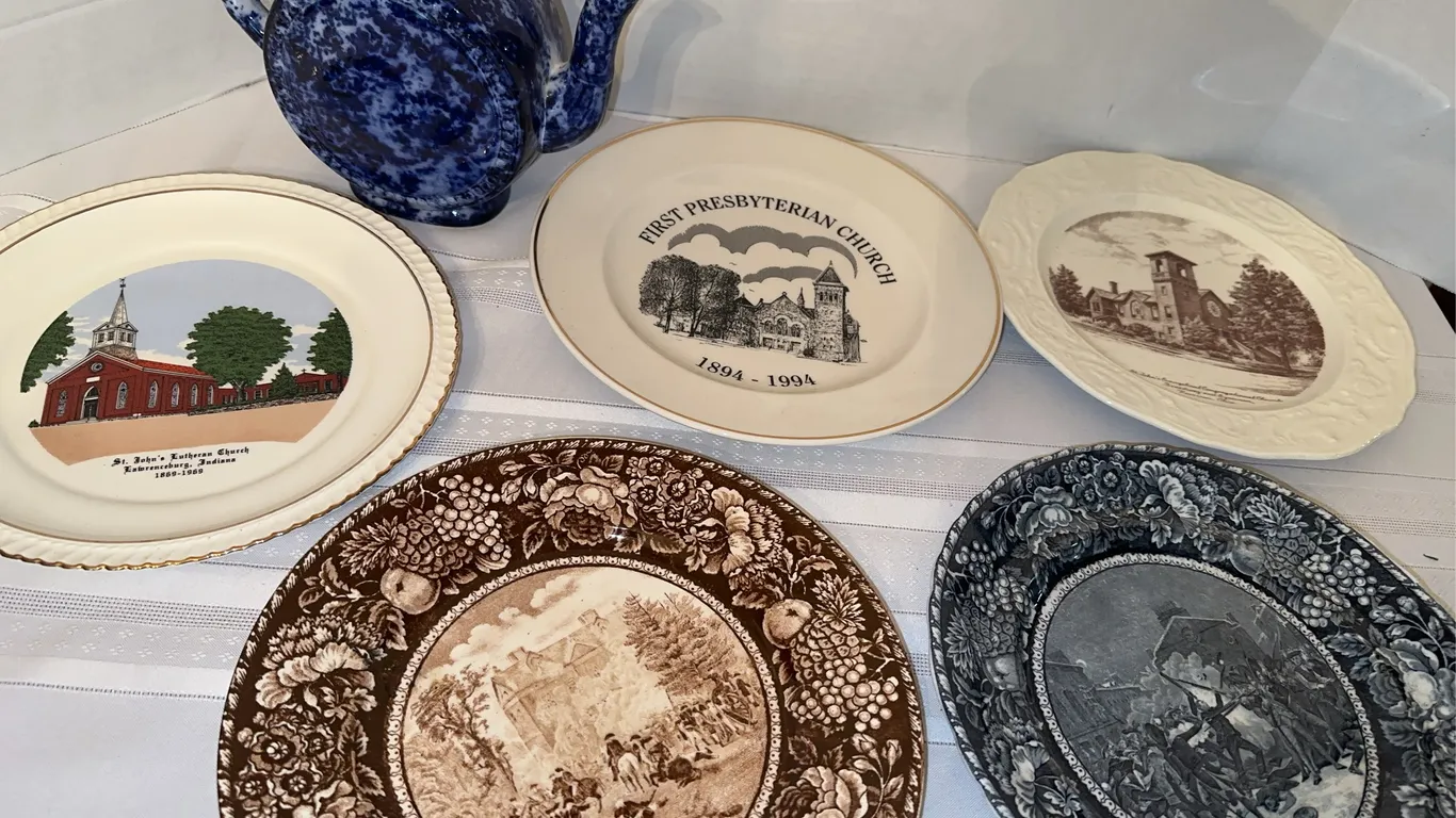 Royal FENTON transfer ware and other collector plates
