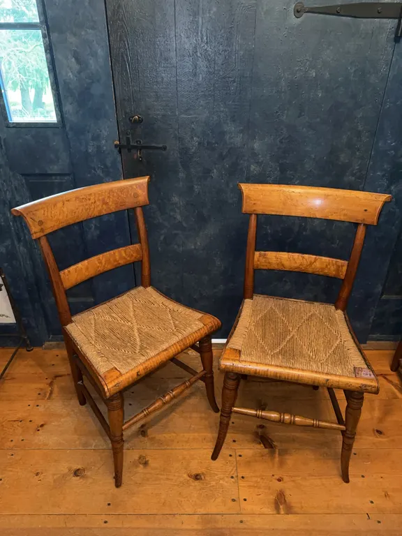 Set of 2 rush seat vintage chairs