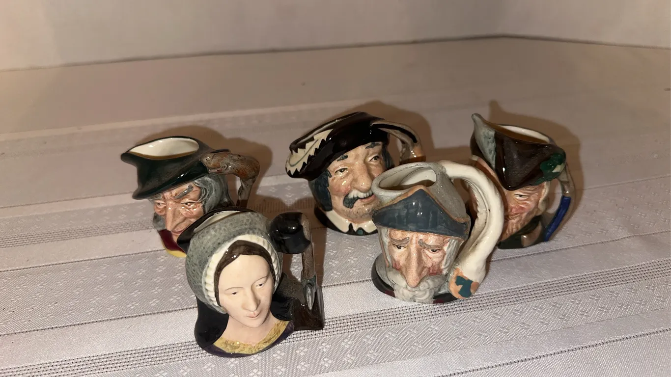 Five Royal DOULTON Toby mugs