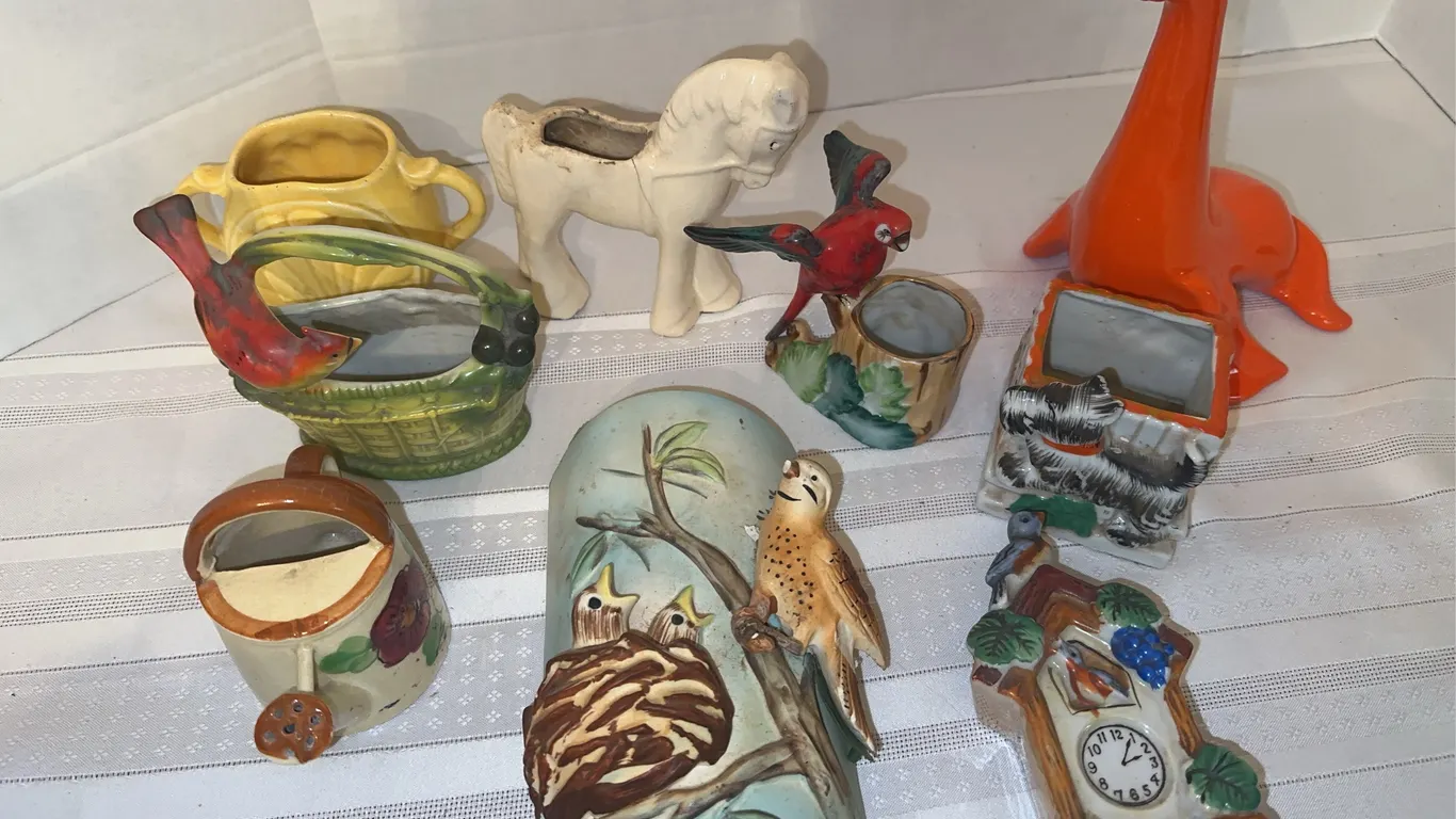 Small vintage, ceramic planters, etc.