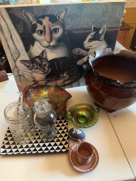 Wedgwood, large pottery, canvas print, etc.