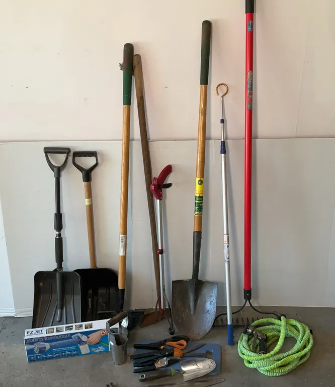 Landscaping Tools, Hose, Shovel, Snow Shovels, Edger, Grabber, Water Canon, Saw & More