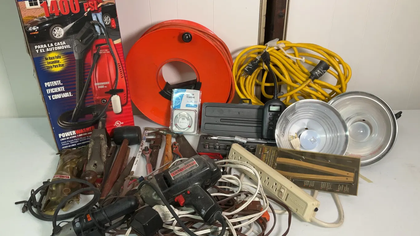 Extension Cords, Spot Lights, Socket Set, Craftsman Drill & Miscellaneous Other Tools