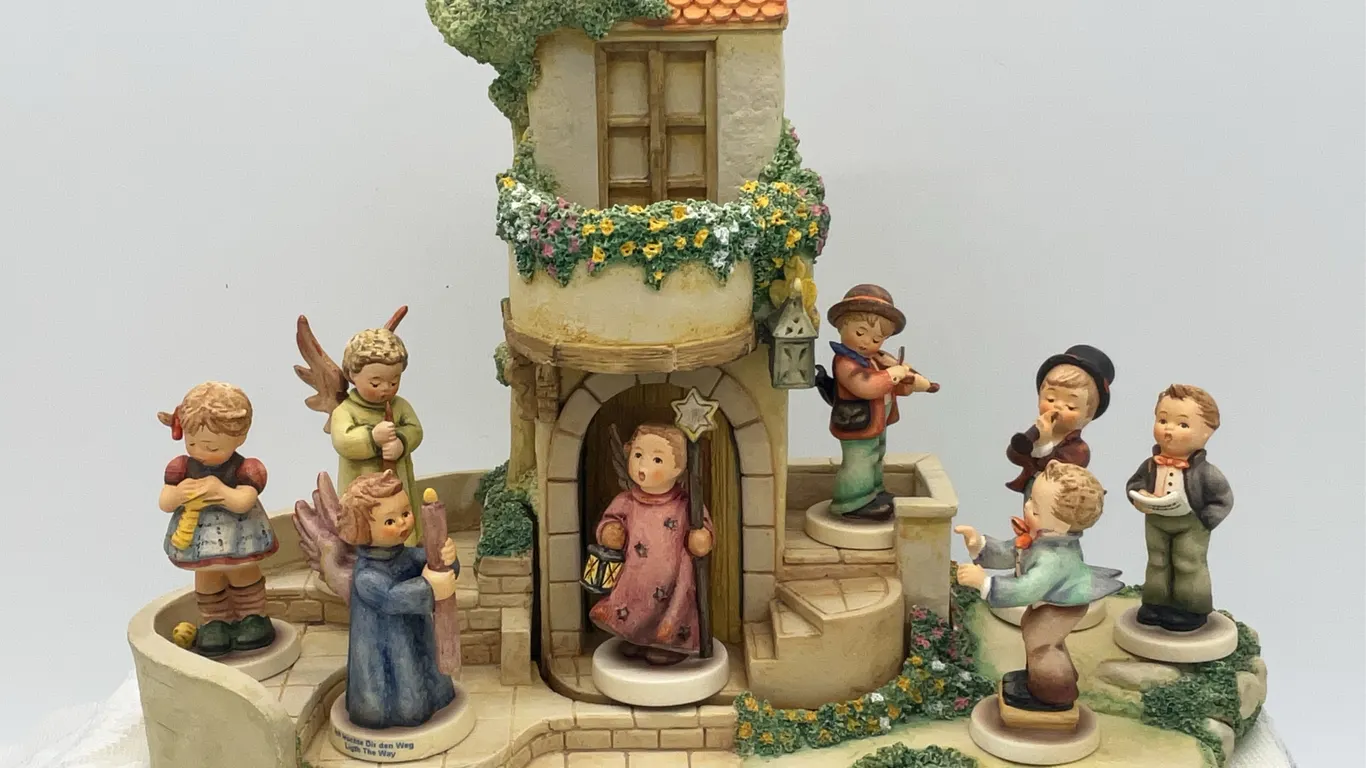 Torhaus Handcrafted Display Stand for Goebel Hummel Figurines, Includes 8 Hummel Figurines